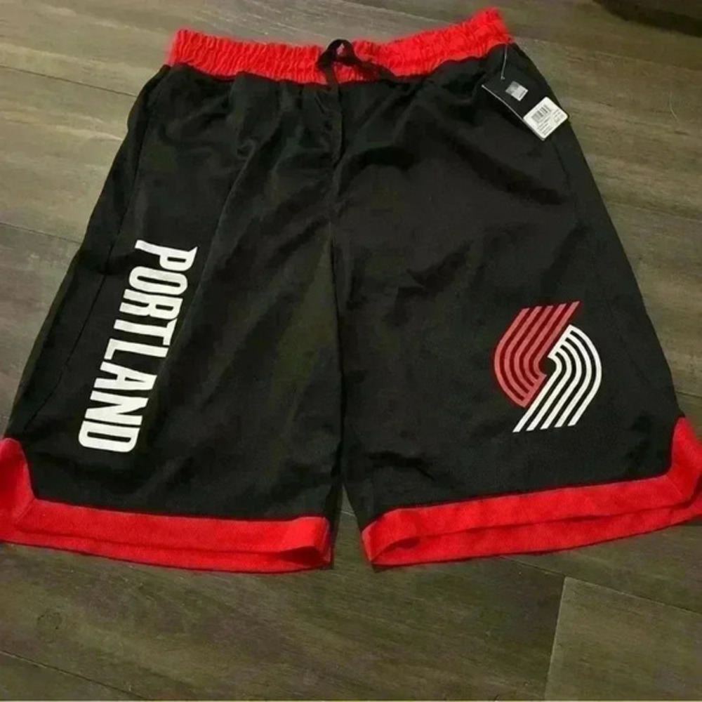 Men's UNK Portland Trailblazers Lillard
Sewn Logo‎ Basketball-Size Medium-NEW